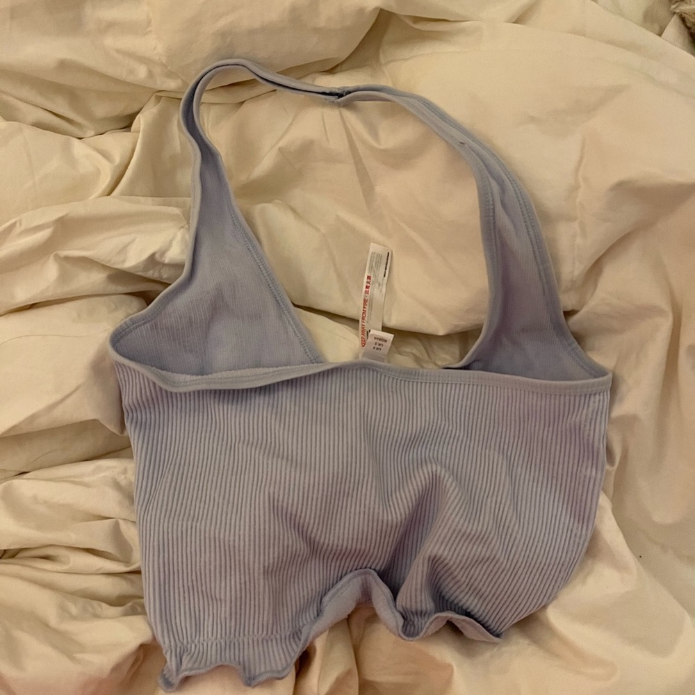 UO Ribbed Cropped Halter Top - Picture 3 of 3